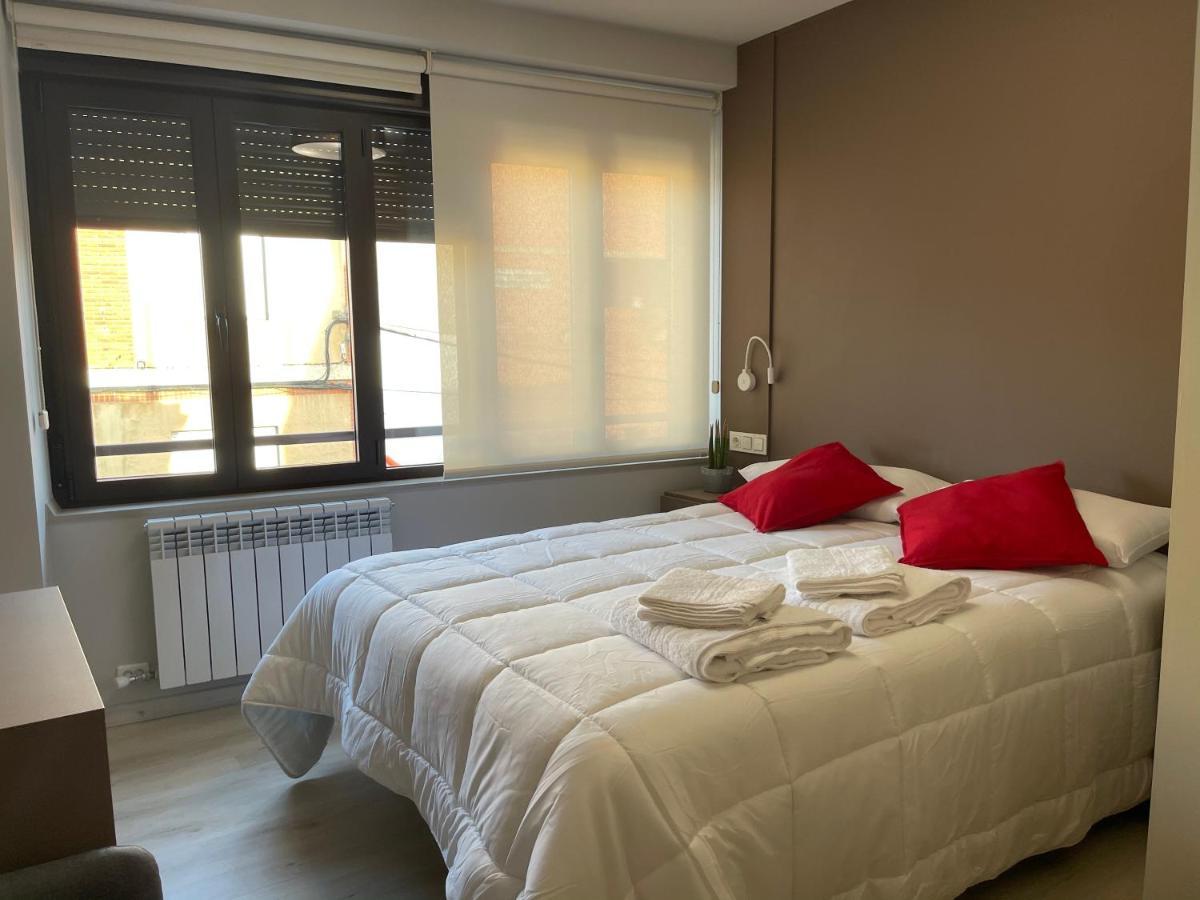 Apartamentos Puertas Del Orbigo Carrizo de la Ribera Esterno foto